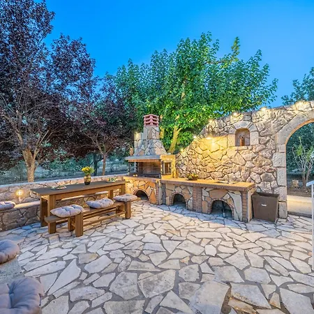 Ritrovo * Sami (Kefalonia)